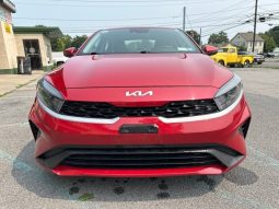 2022 Kia Forte LXS full