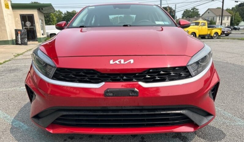 2022 Kia Forte LXS full