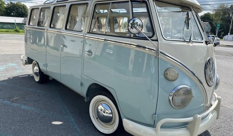 1974 Volkswagen Bus/Vanagon 21 Window – Brazilian full