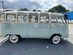 1974 Volkswagen Bus/Vanagon 21 Window – Brazilian full