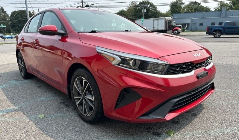 2022 Kia Forte LXS full