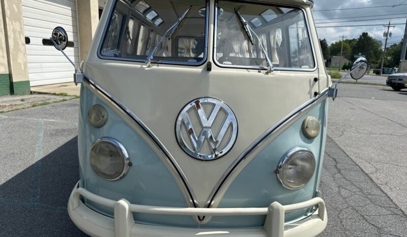 1974 Volkswagen Bus/Vanagon 21 Window – Brazilian full