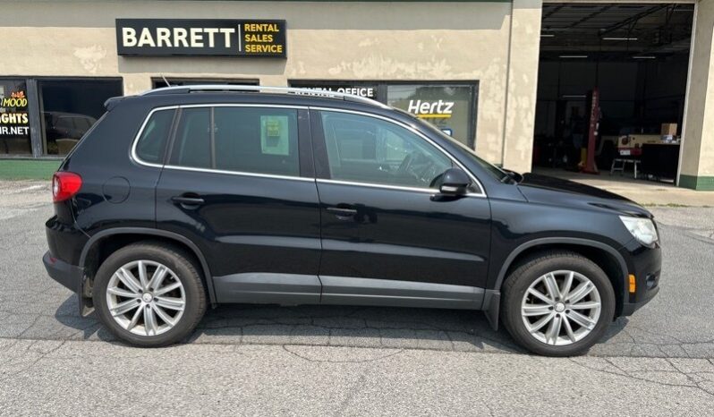 2011 Volkswagen Tiguan S 4Motion full