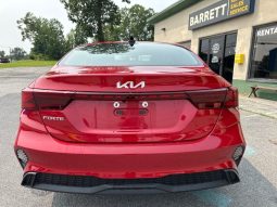 2022 Kia Forte LXS full