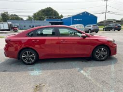 2022 Kia Forte LXS full