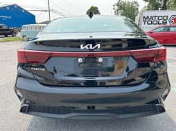 2022 Kia Forte LXS full